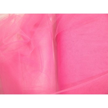 Фатин ярко-розового цвета