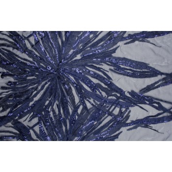 Темно-синяя сетка с крупными цветами из пайеток