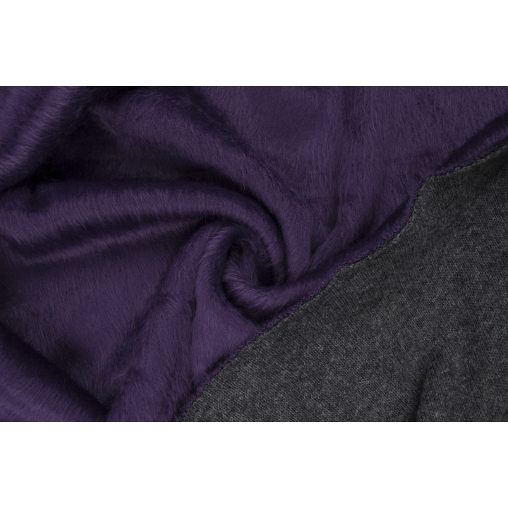 Фиолетовая шерсть на пальто на основе трикотажа