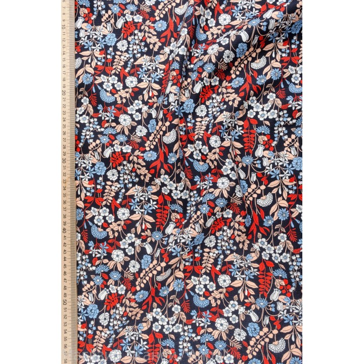 Хлопковая плотная мягкая ткань с мелкими цветочками на темно-синем фоне