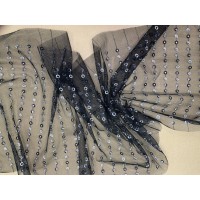 Тонкое  кружево черного цвета с вышивкой