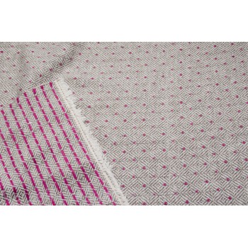 Легкая серая пальтово-костюмная ткань с яркой розовой нитью