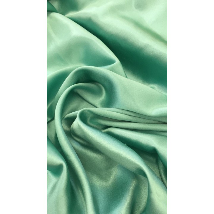 Зеленый пастельный оттенок атласного шелка