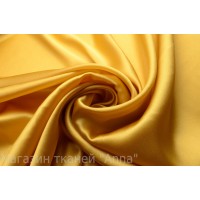 Атласный шелк цвета желтого золота