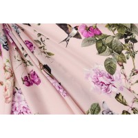 Нежные пионы и бабочки на розовом фоне натурального шелка