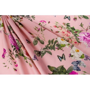Вискозный штапель с цветами на розовой основе и бабочками