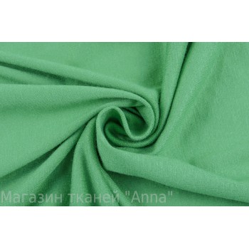 Зеленый трикотаж для легкого платья или кофточки