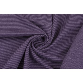 Трикотаж в мелкую поперечную полоску фиолетового цвета